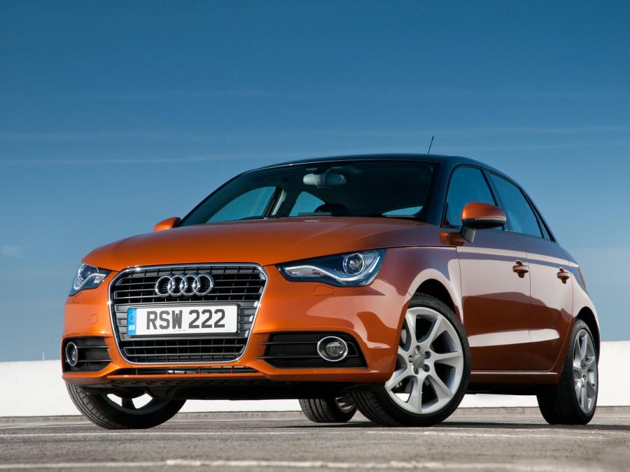  Audi A1 Sportback TDI (8X) 2012 года  (UK) (фото 13 из 13)